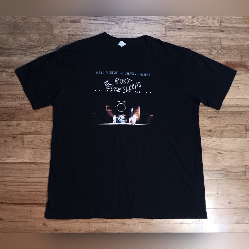 Neil Young Rust Never Sleeps Organic Cotton t-shirt concert guitar rock peace - Picture 2 of 6